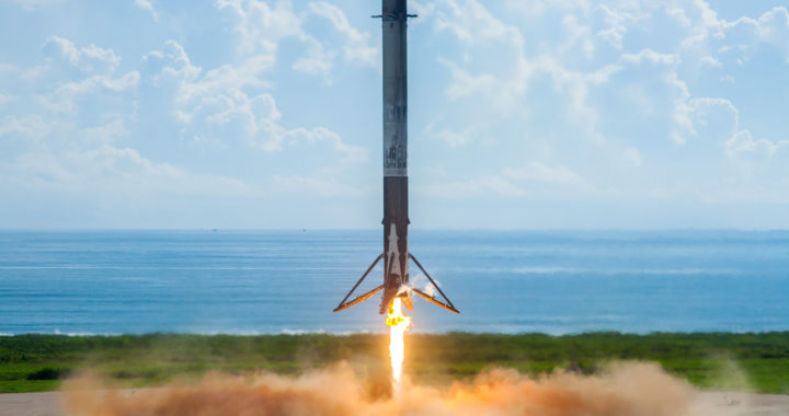 SpaceX Raketenstufe landet